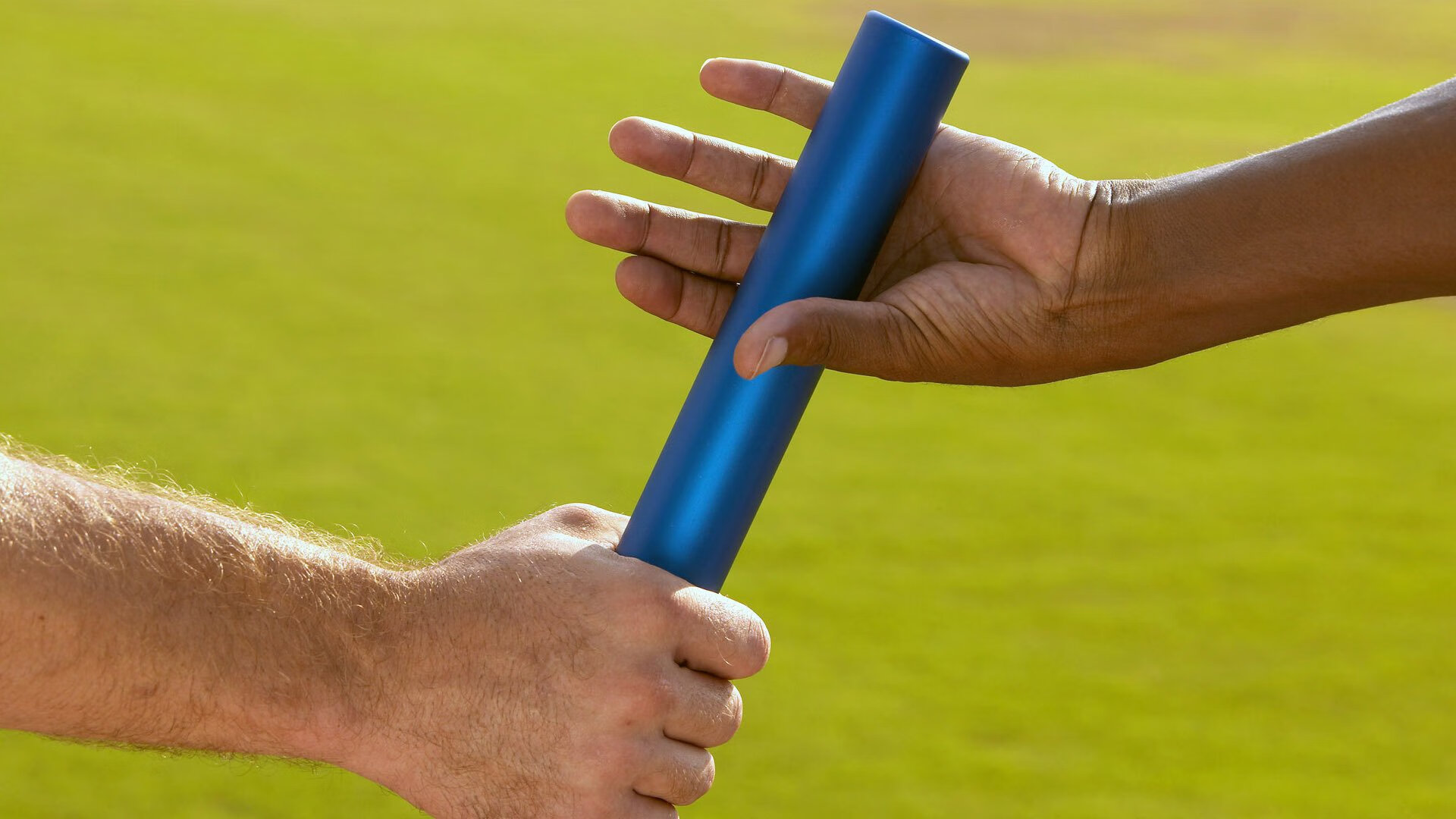 球队幕后：主教练的战术思考与决策，球队的教练叫什么